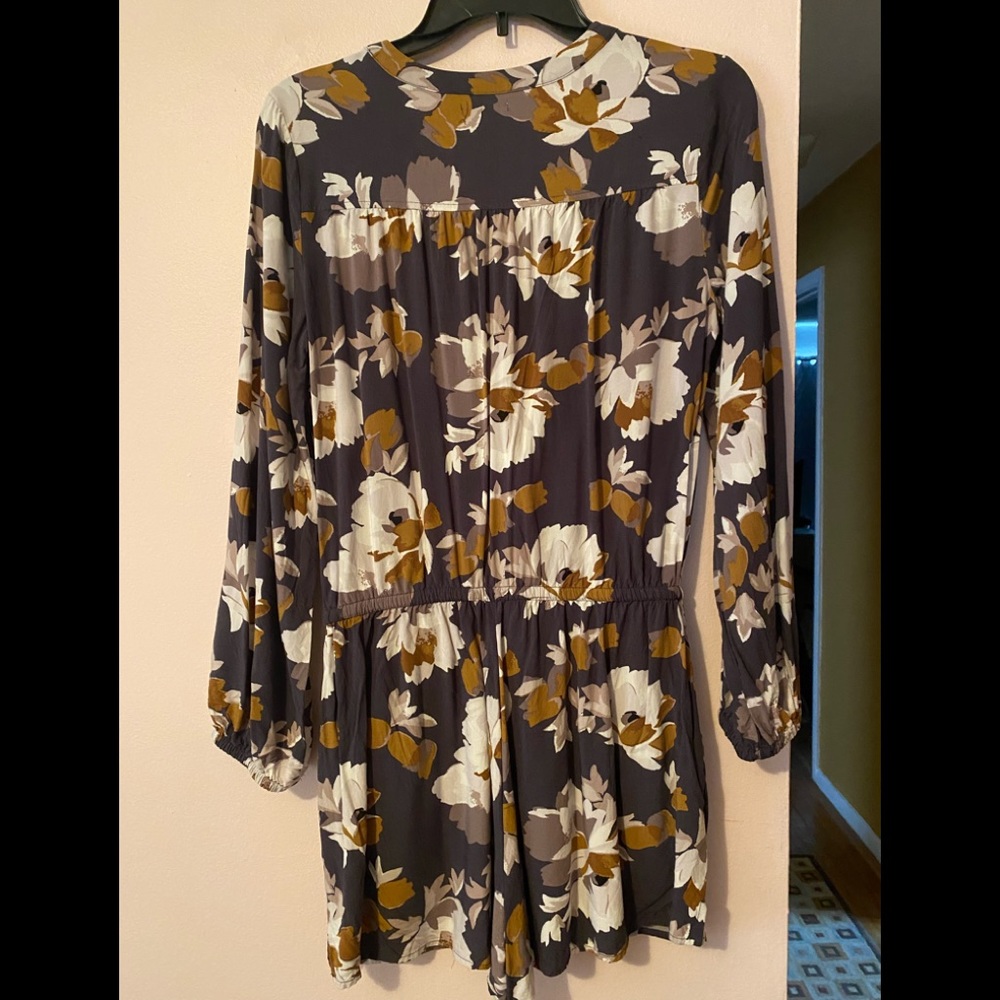 Old Navy floral romper. - Picture 2 of 4